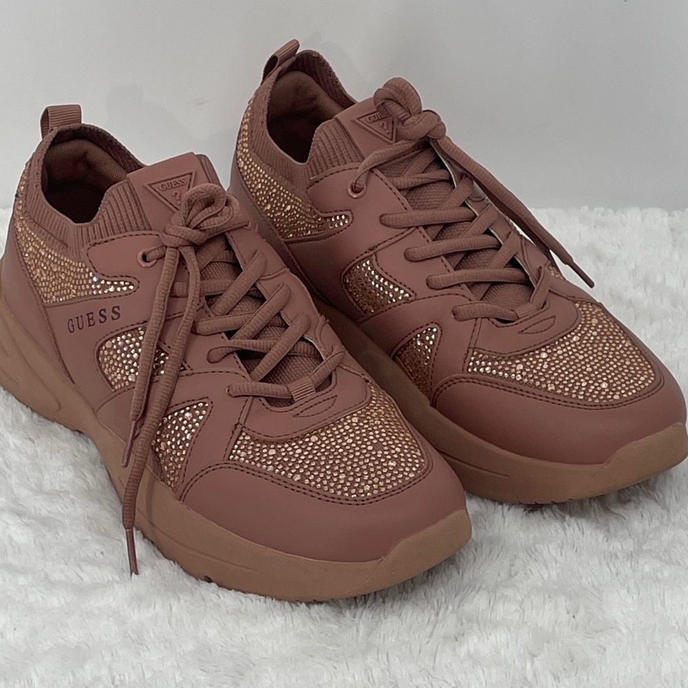GUESS Women's Tan/Pink WOMENS SIZE 11 Sneakers